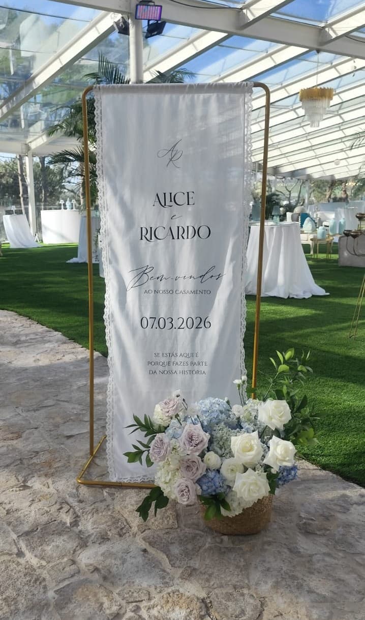 Estruturas de destaque — seating plan e decoração de espaço